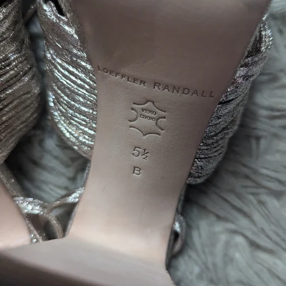 EUC Loeffler Randall Natalia Champagne Platform Bow Heel